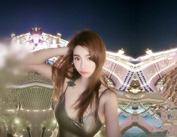 Nic oLo ve和男 友性 爱流 出穿 着性 感内 衣的淫 荡女 友在呻 吟 无 套后 入丰 臀爆 操内 射